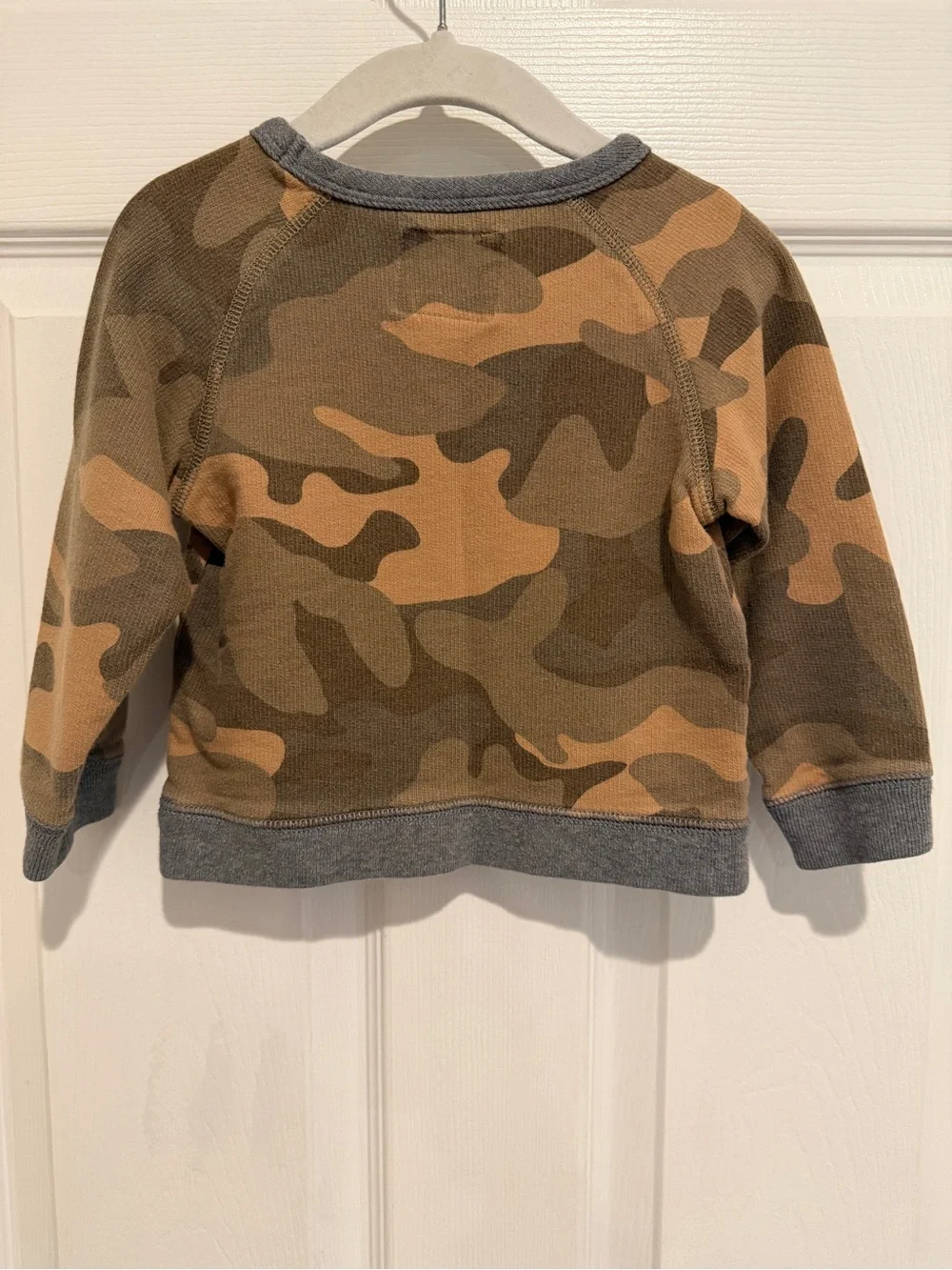 3PC Toddler Boys Shirt Bundle 2T Tommy Bahama OshKosh Old Navy Dino Hoodie